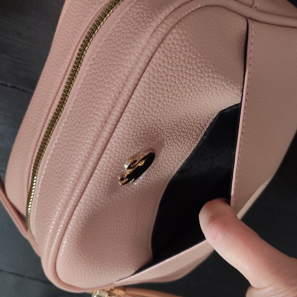 🩷 Gloria Vanderbilt Crossbody Purse! Blush. New With Tags! - Picture 9 of 10